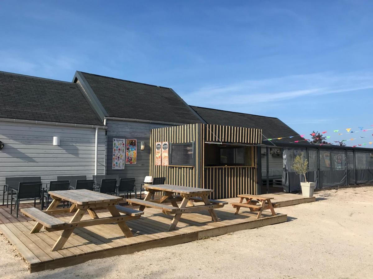 Camping Le Rivage Quettehou Exterior photo