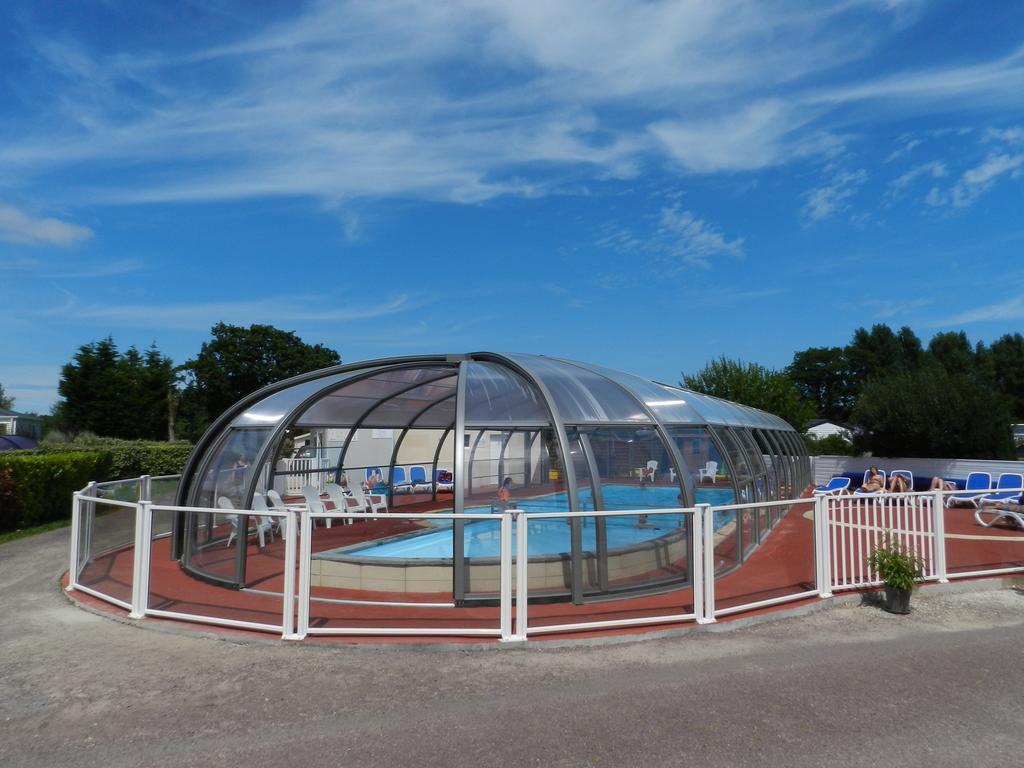 Camping Le Rivage Quettehou Exterior photo
