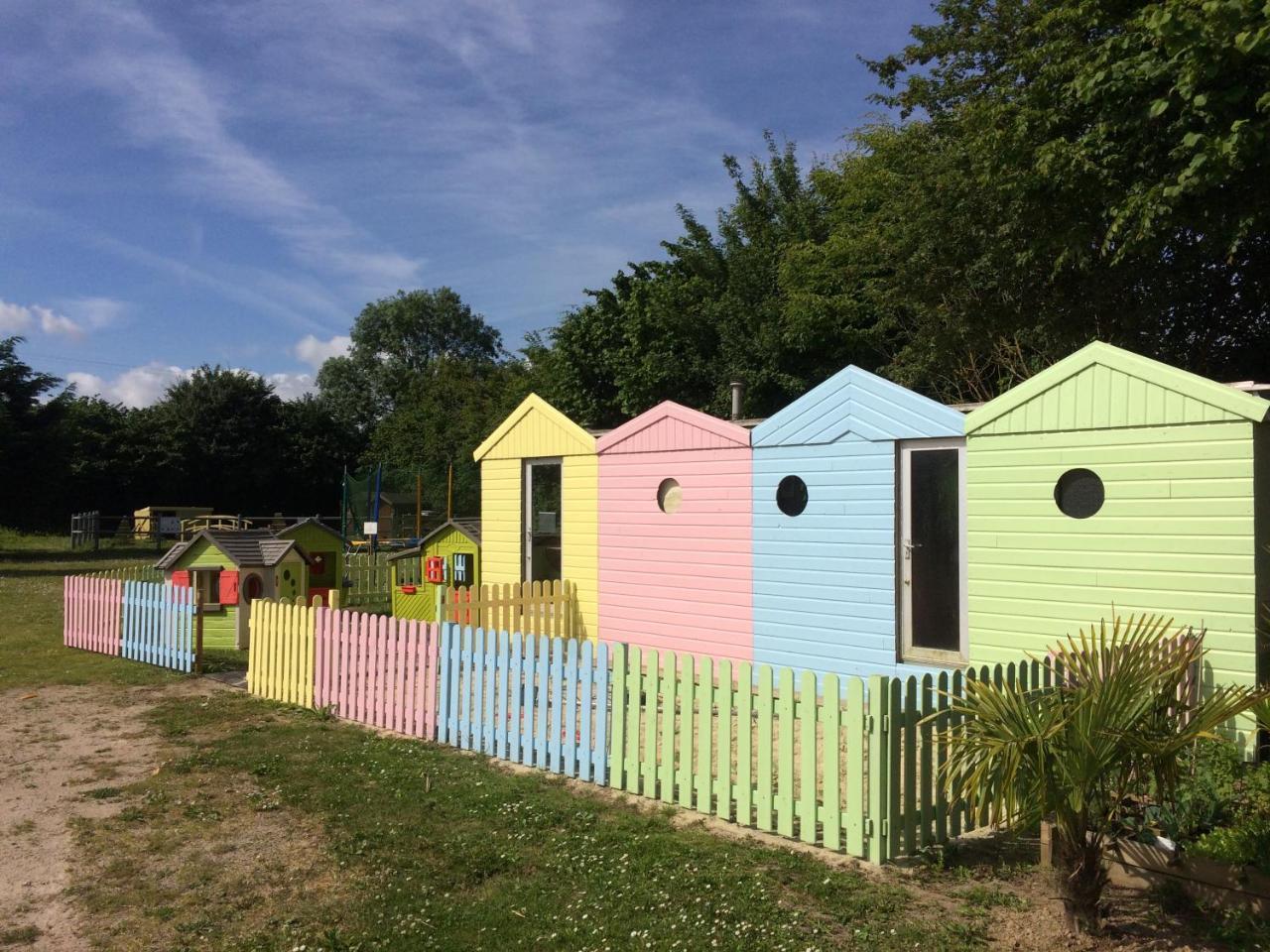 Camping Le Rivage Quettehou Exterior photo