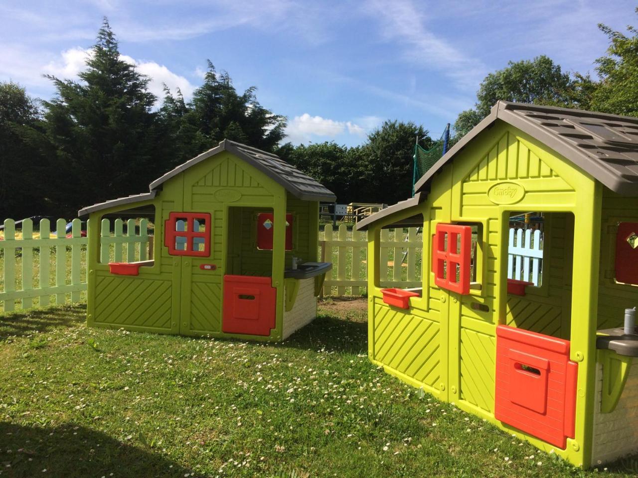 Camping Le Rivage Quettehou Exterior photo